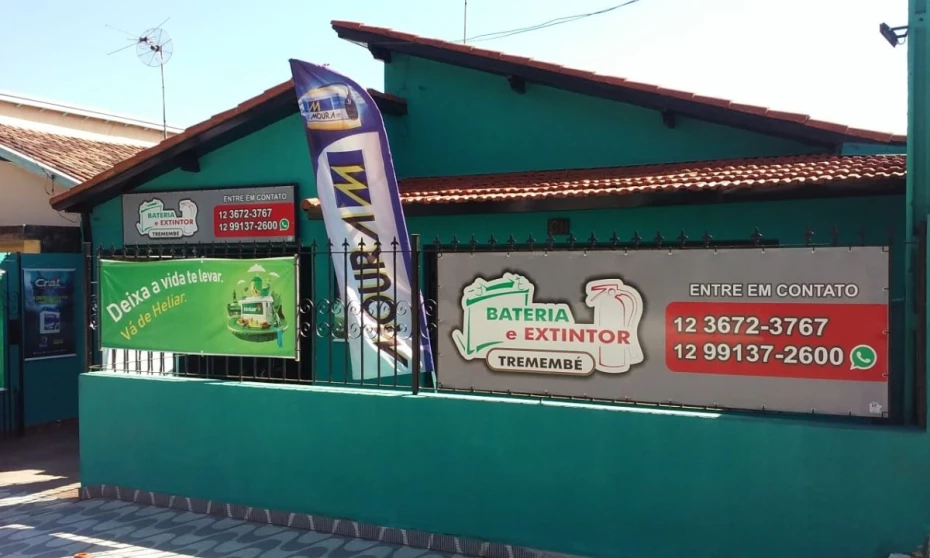 Foto 1:  — Bateria e Extintor Tremembé