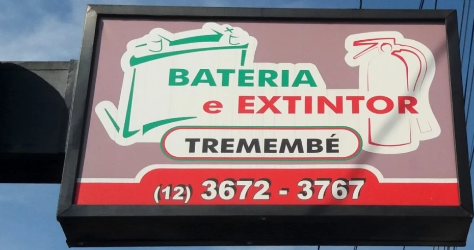 Foto 14:  — Bateria e Extintor Tremembé